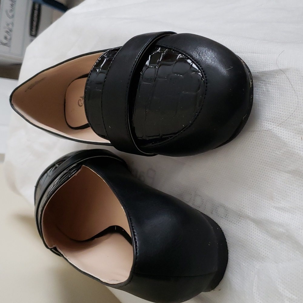 Cinderella of Boston Womens shoes, size 2.5